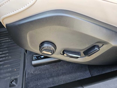 2026 Volvo XC60 Plug-In Hybrid Plus
