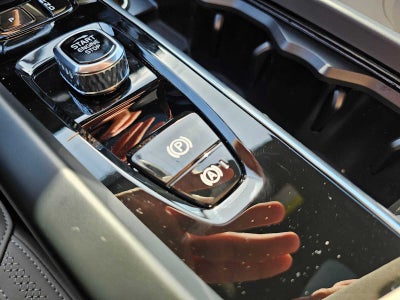 2026 Volvo XC60 Plug-In Hybrid Plus