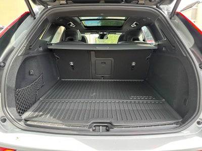 2026 Volvo XC60 Plug-In Hybrid Ultra Black Edition