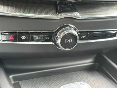 2026 Volvo XC60 Plug-In Hybrid Ultra Black Edition