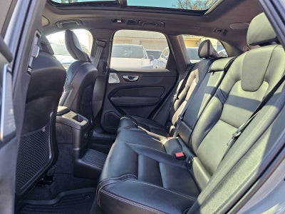 2026 Volvo XC60 Plug-In Hybrid Ultra Black Edition