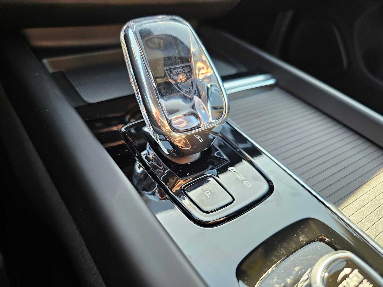 2026 Volvo XC60 Plug-In Hybrid Ultra Black Edition