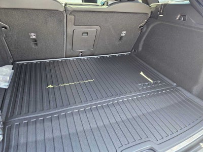 2026 Volvo XC60 Plug-In Hybrid Ultra Black Edition