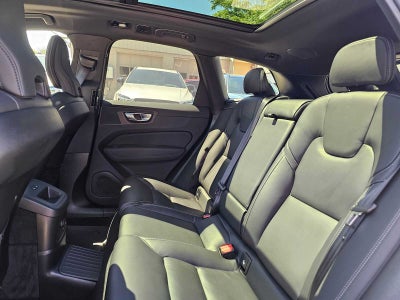 2026 Volvo XC60 Plug-In Hybrid Ultra Black Edition