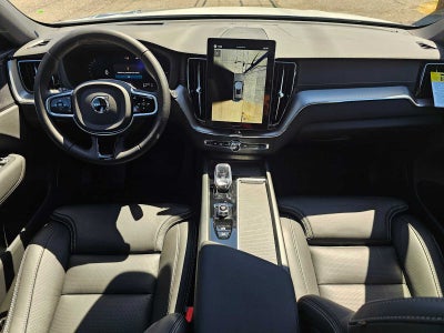 2026 Volvo XC60 Plug-In Hybrid Ultra Black Edition