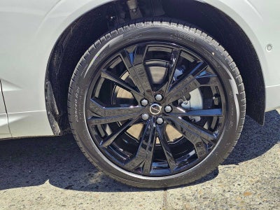 2026 Volvo XC60 Plug-In Hybrid Ultra Black Edition