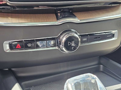 2026 Volvo XC60 Plug-In Hybrid Core