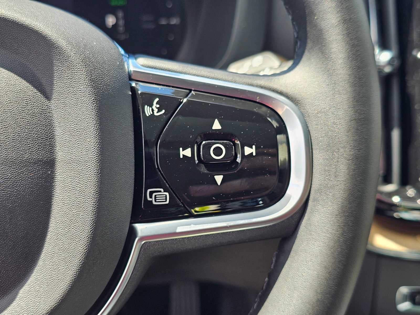 2026 Volvo XC60 Plug-In Hybrid Core