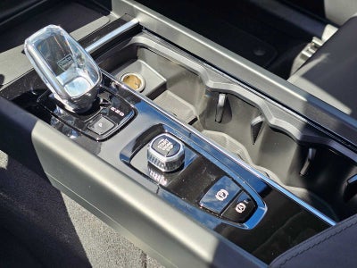 2026 Volvo XC60 Plug-In Hybrid Core