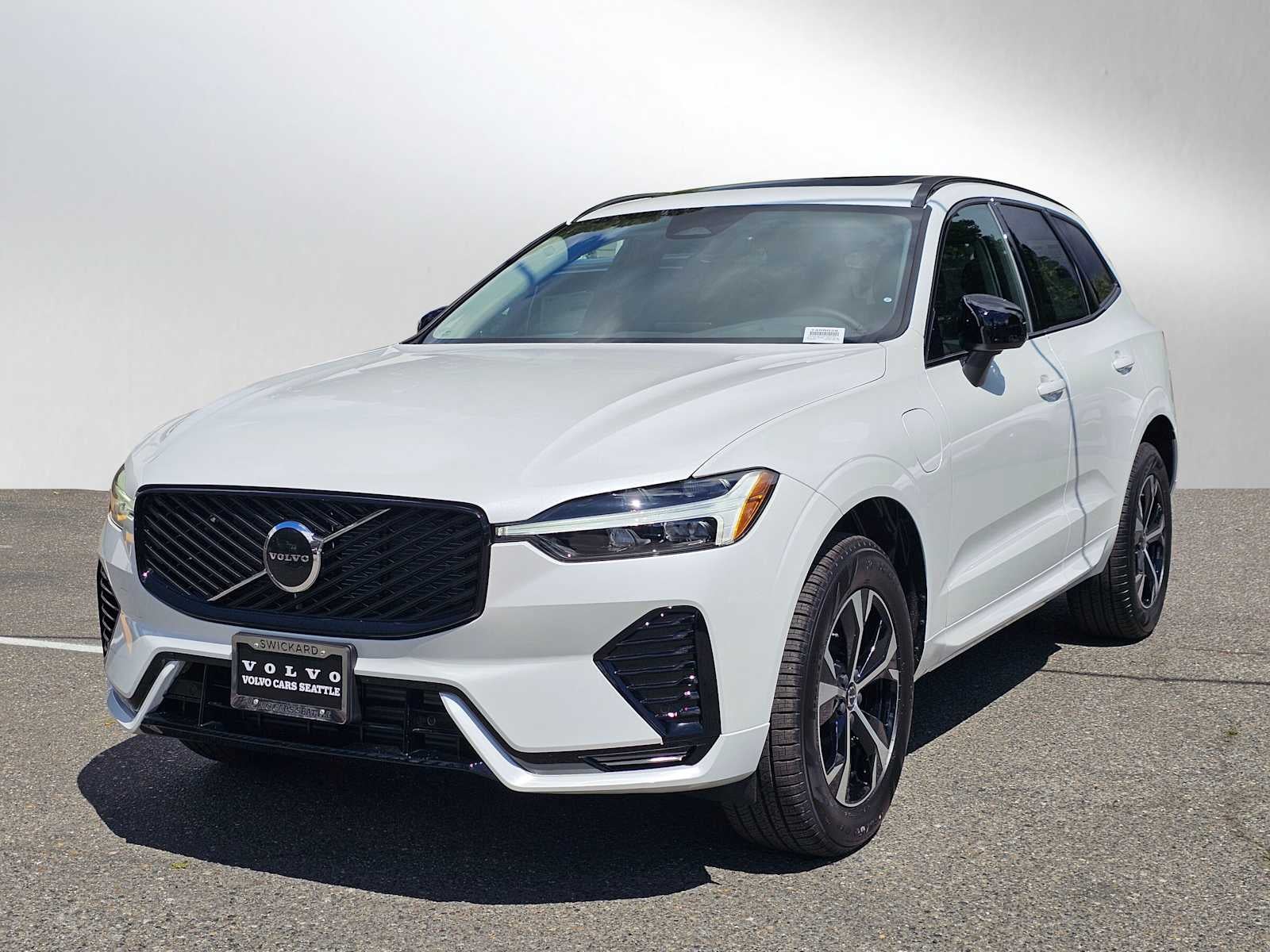 2026 Volvo XC60 Plug-In Hybrid Core