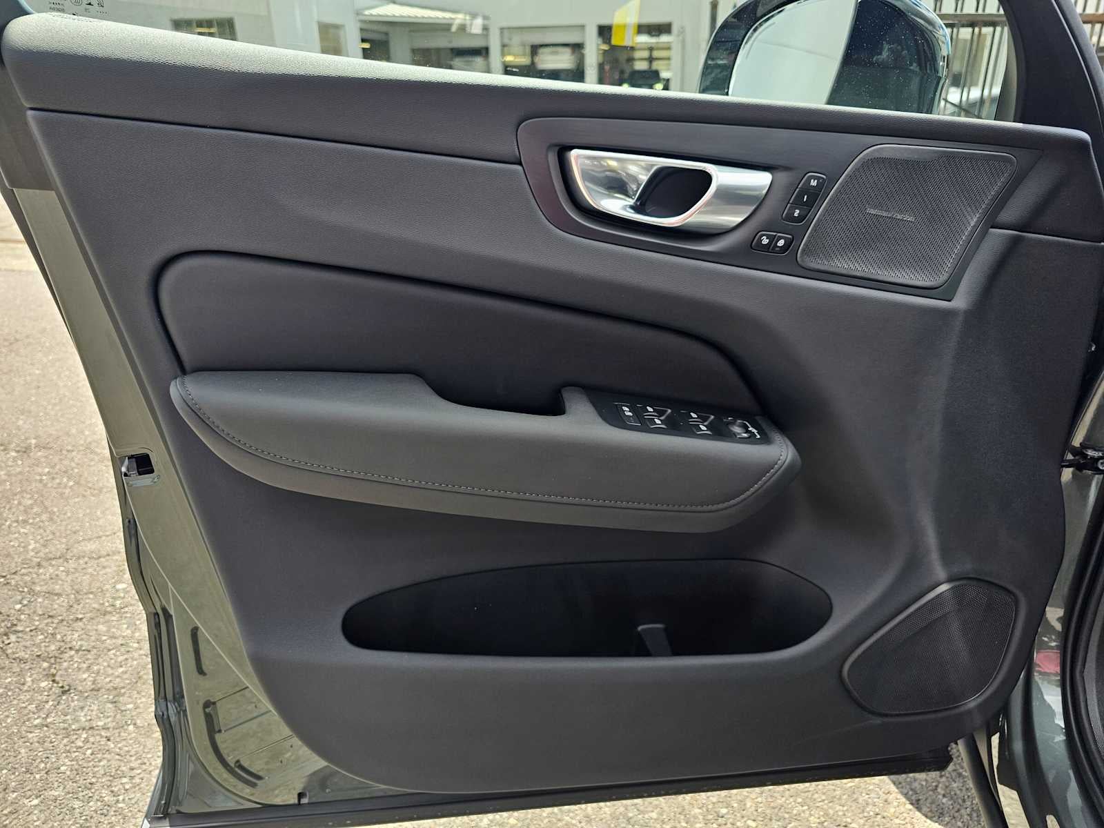 2026 Volvo XC60 Plug-In Hybrid Ultra