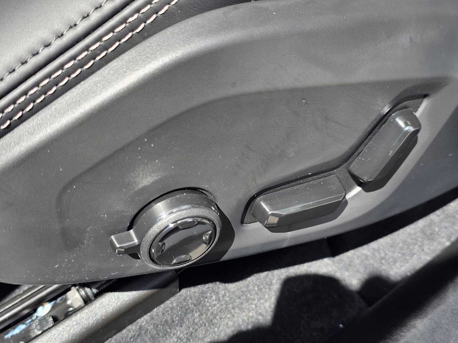 2026 Volvo XC60 Plug-In Hybrid Ultra