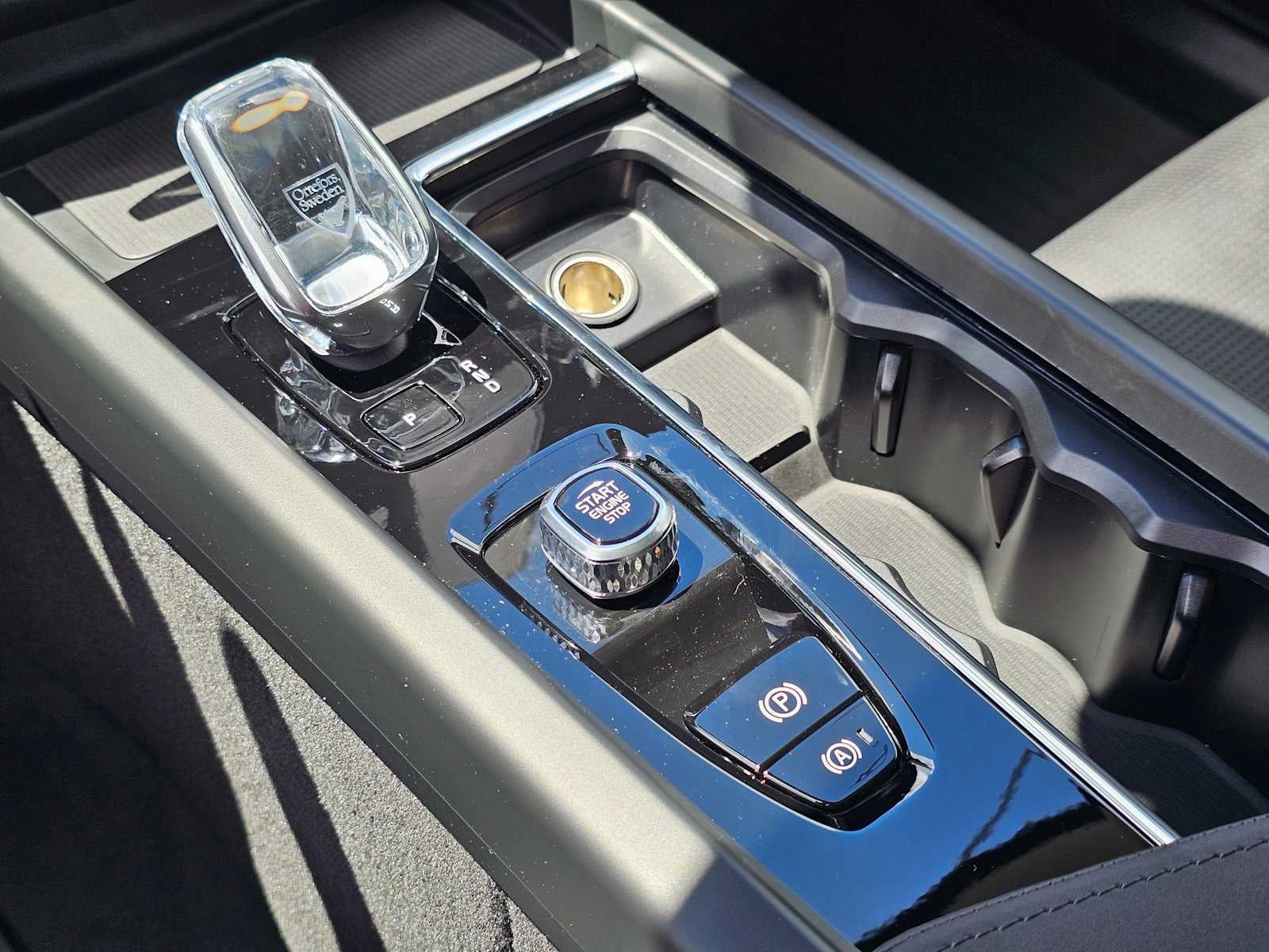 2026 Volvo XC60 Plug-In Hybrid Ultra