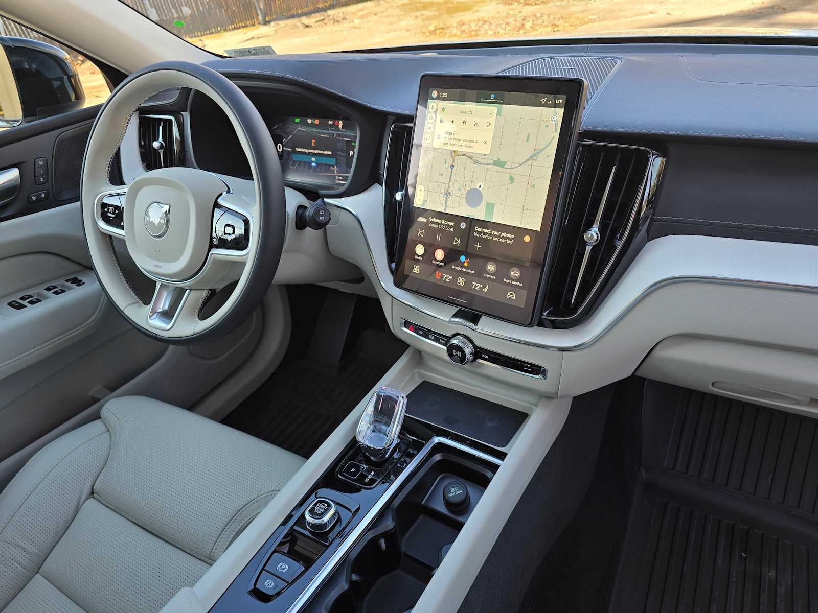 2026 Volvo XC60 Plug-In Hybrid Ultra