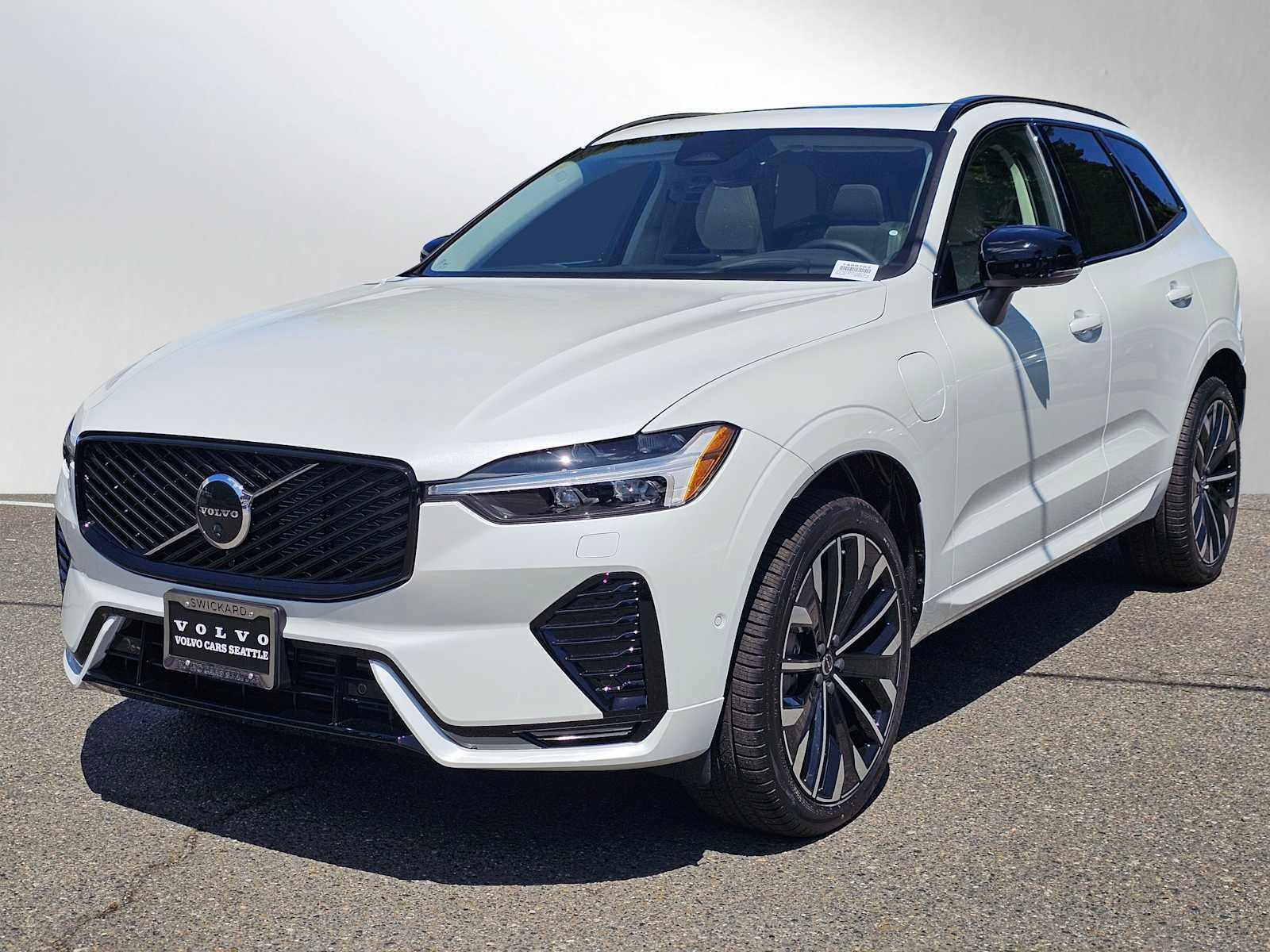 2026 Volvo XC60 Plug-In Hybrid Ultra