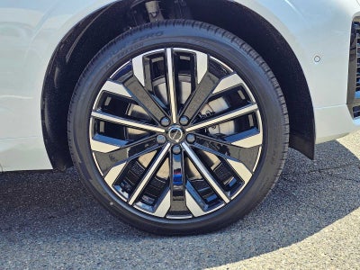 2026 Volvo XC60 Plug-In Hybrid Ultra