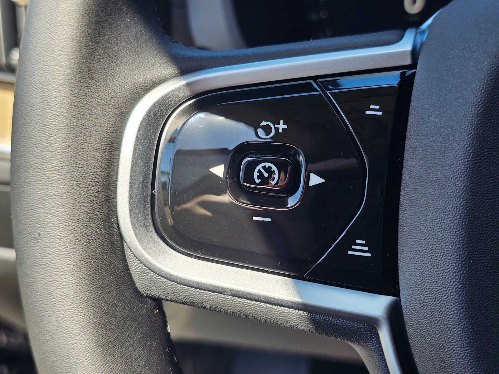 2026 Volvo XC60 Plug-In Hybrid Ultra