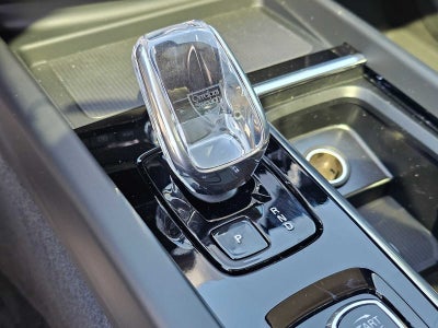 2026 Volvo XC60 Plug-In Hybrid Ultra