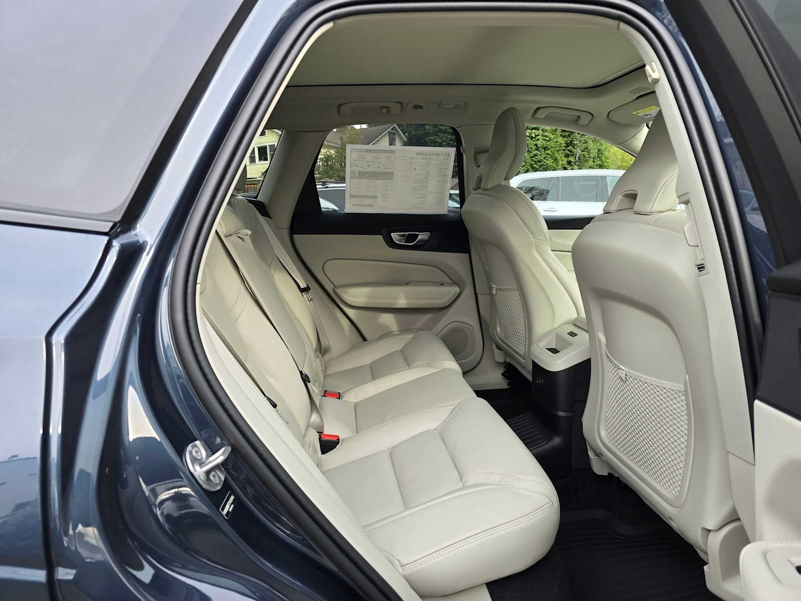 2026 Volvo XC60 Plug-In Hybrid Ultra