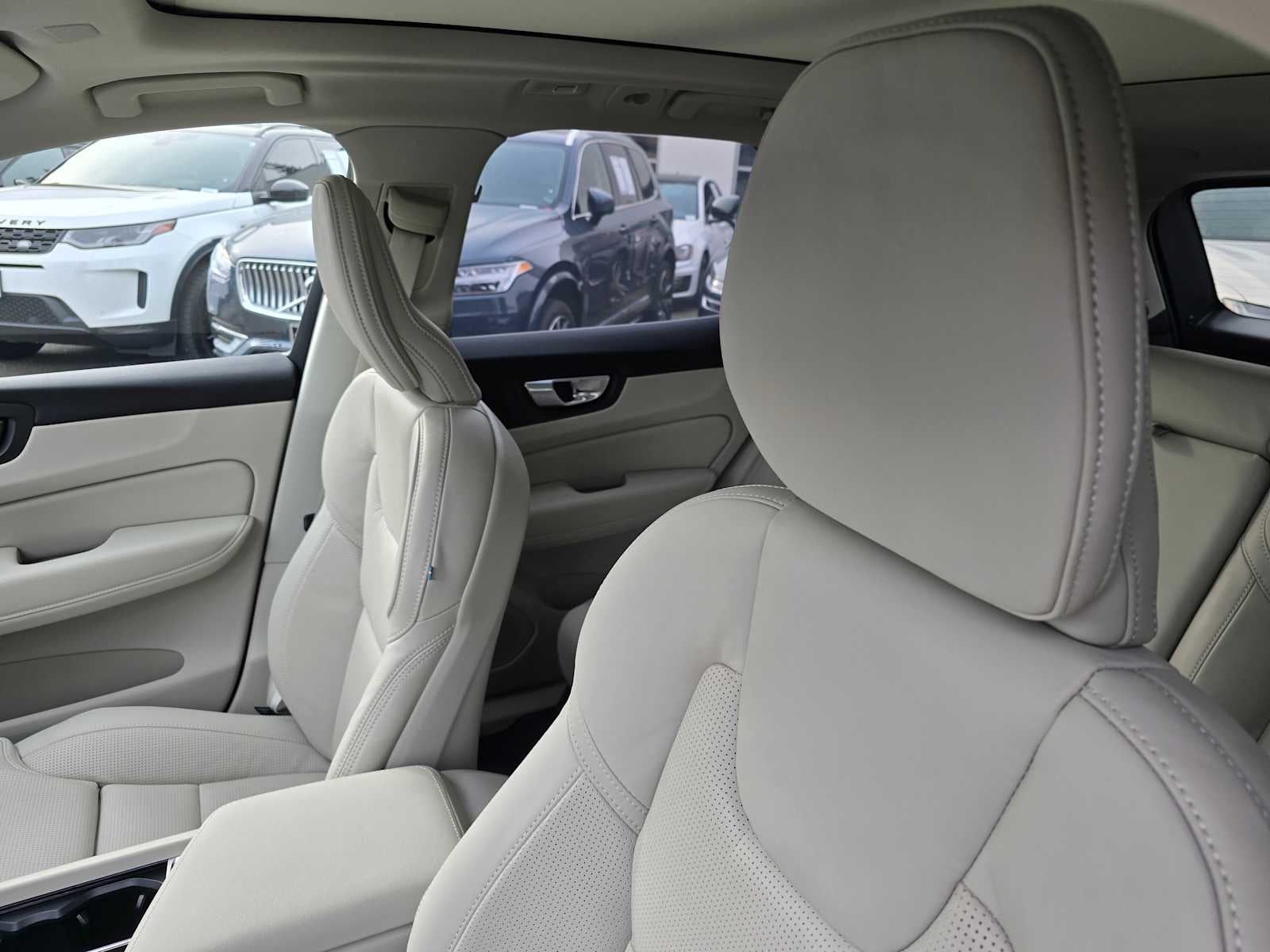 2026 Volvo XC60 Plug-In Hybrid Ultra