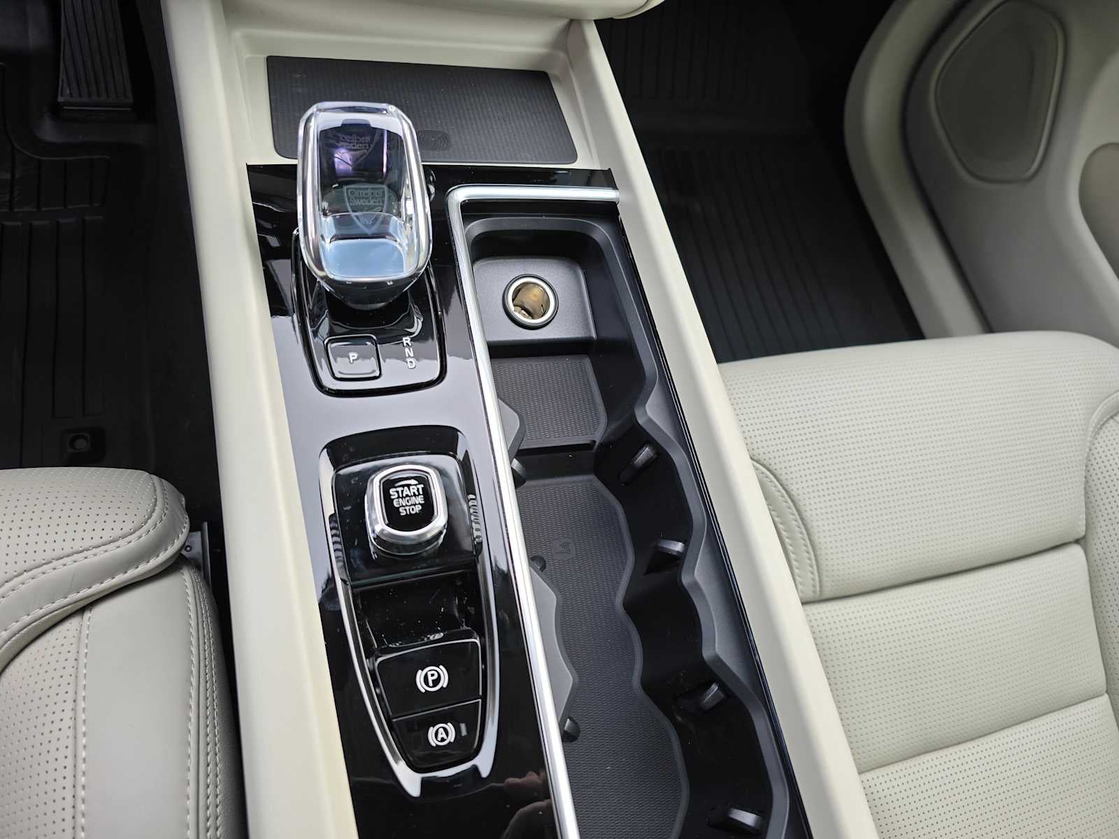 2026 Volvo XC60 Plug-In Hybrid Ultra