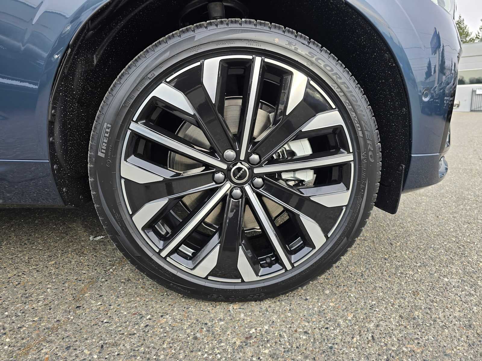 2026 Volvo XC60 Plug-In Hybrid Ultra