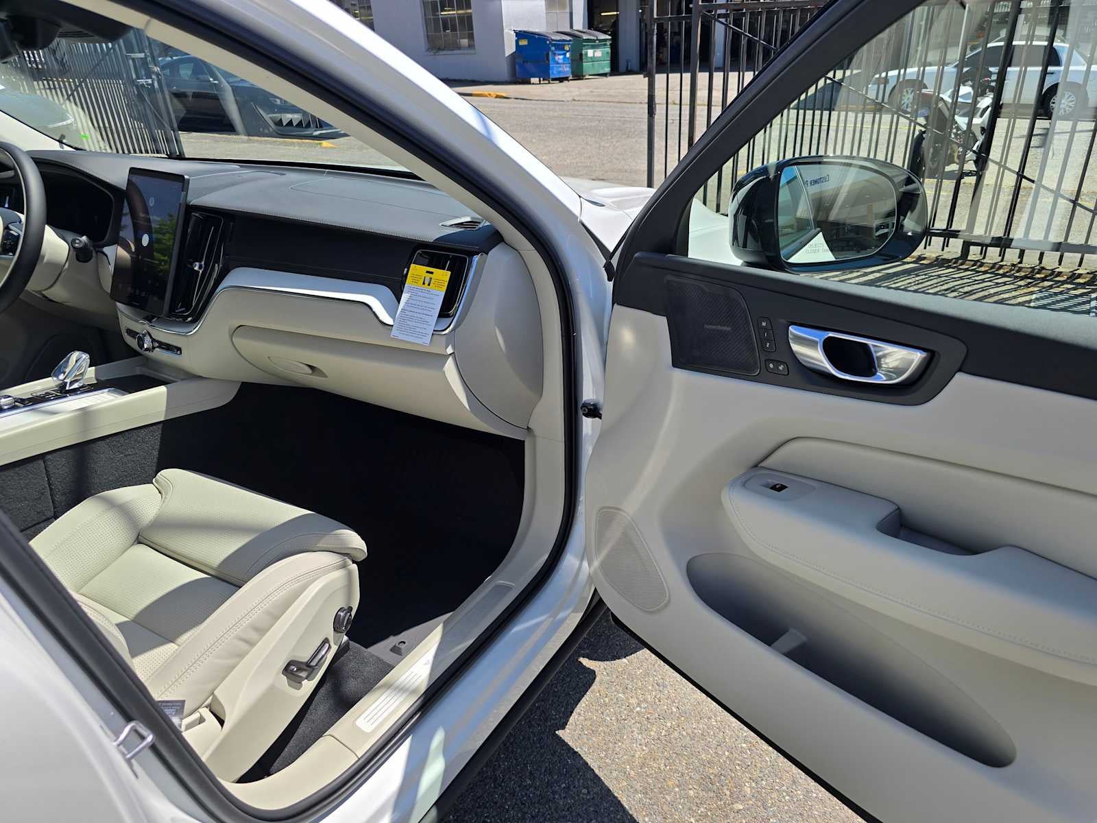 2026 Volvo XC60 Plug-In Hybrid Ultra