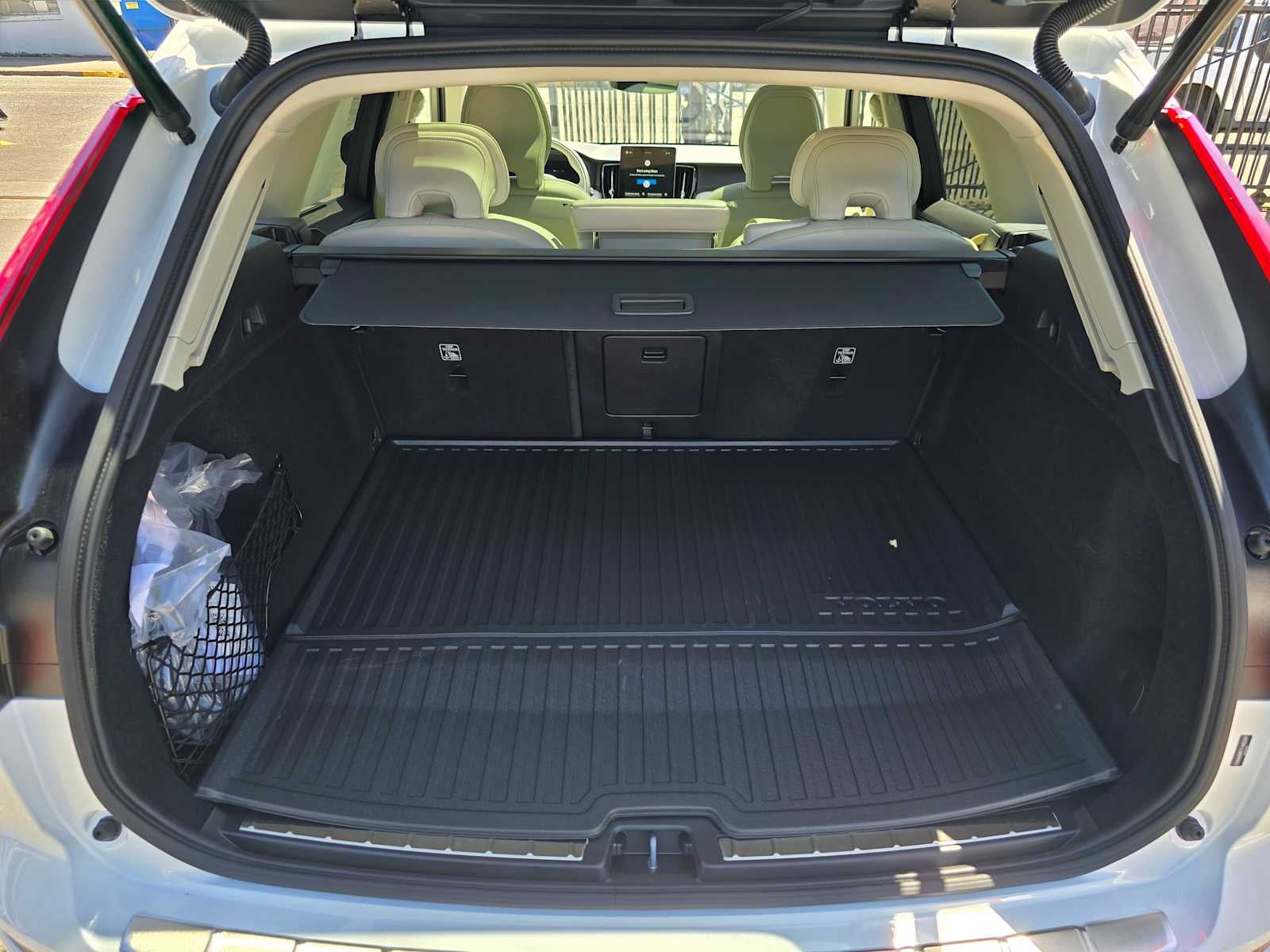 2026 Volvo XC60 Plug-In Hybrid Ultra