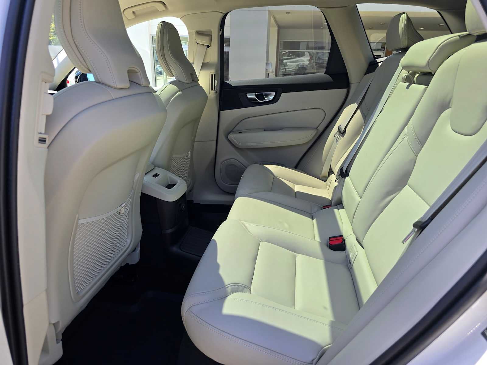 2026 Volvo XC60 Plug-In Hybrid Ultra