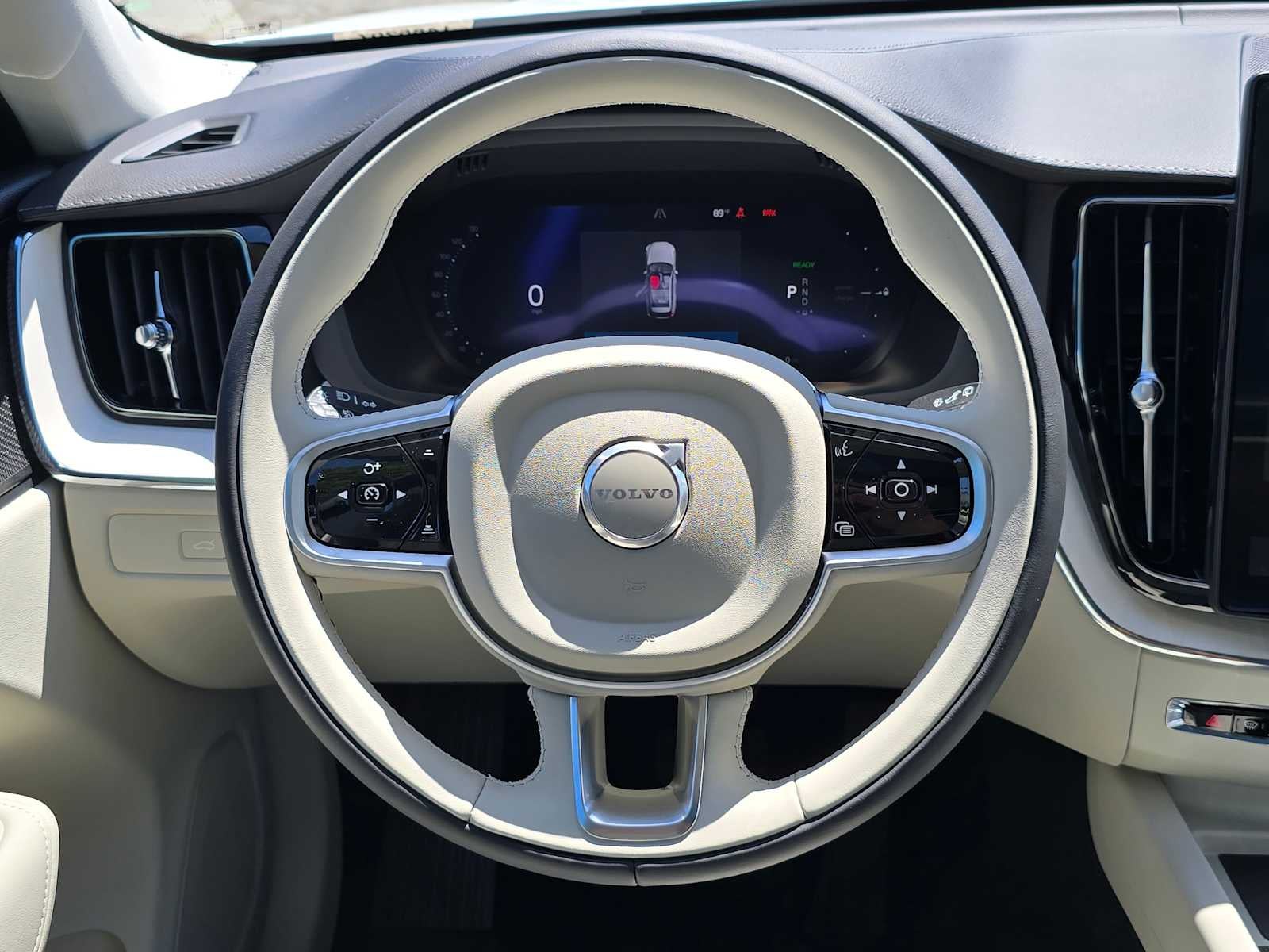 2026 Volvo XC60 Plug-In Hybrid Ultra