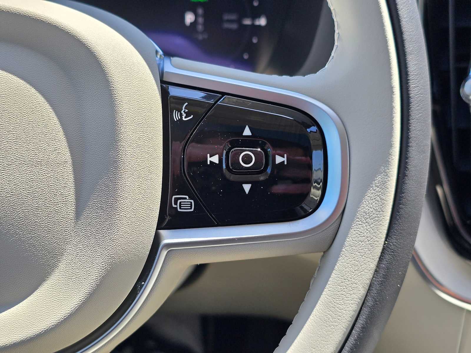 2026 Volvo XC60 Plug-In Hybrid Ultra