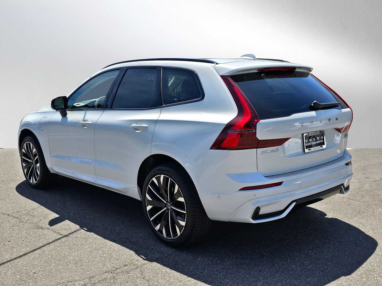 2026 Volvo XC60 Plug-In Hybrid Ultra