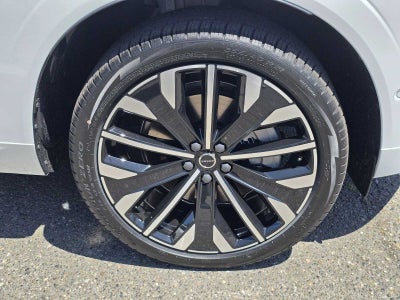 2026 Volvo XC60 Plug-In Hybrid Ultra