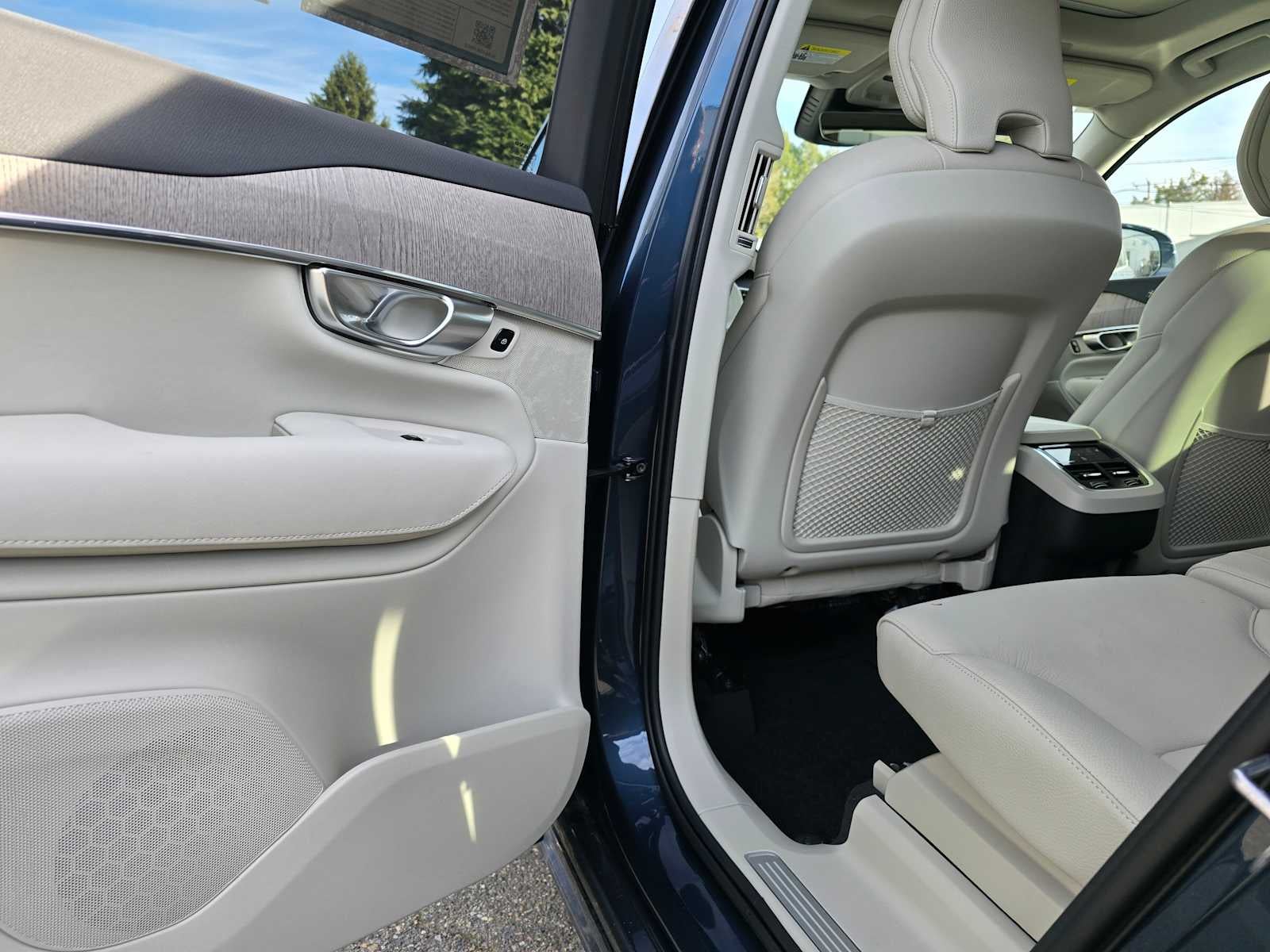 2023 Volvo XC90 Plus