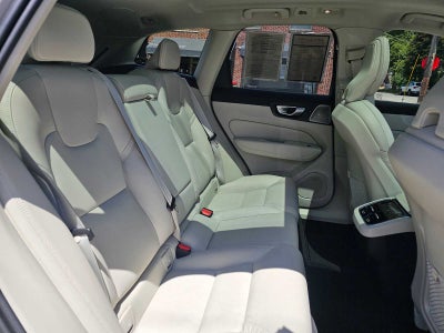 2024 Volvo XC60 Ultimate Dark Theme