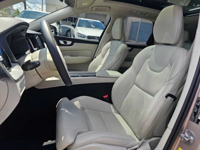 2024 Volvo XC60 Ultimate Dark Theme