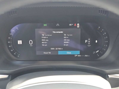 2023 Volvo XC60 Plus Bright Theme