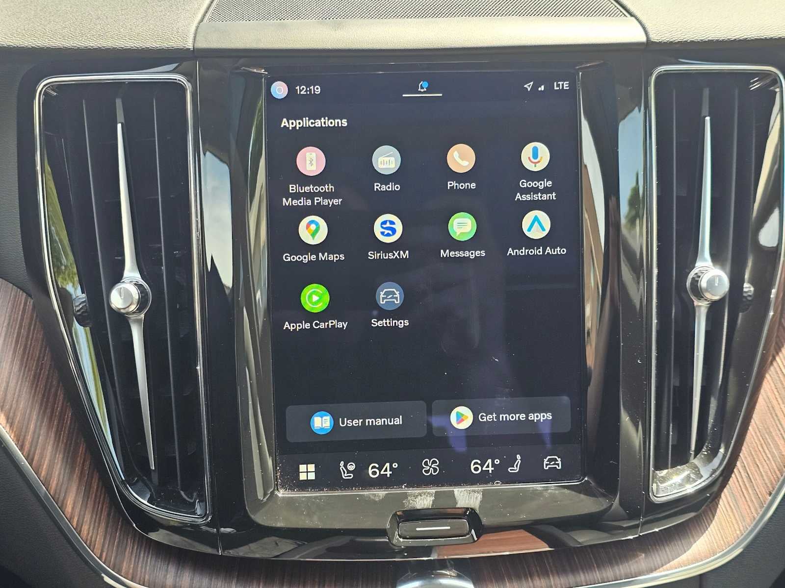 2023 Volvo XC60 Plus Bright Theme
