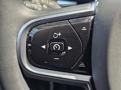 2023 Volvo XC60 Plus Bright Theme