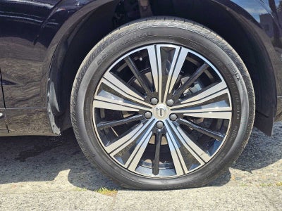 2023 Volvo XC60 Plus Bright Theme