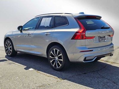 2023 Volvo XC60 Plus Dark Theme