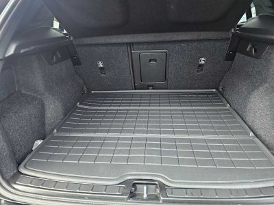 2025 Volvo XC40 Plus Dark Theme