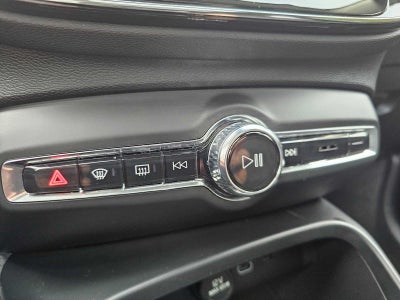 2025 Volvo XC40 Plus Dark Theme