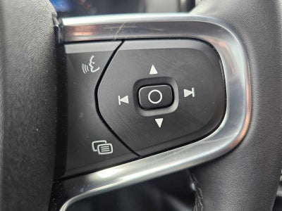 2025 Volvo XC40 Plus Dark Theme