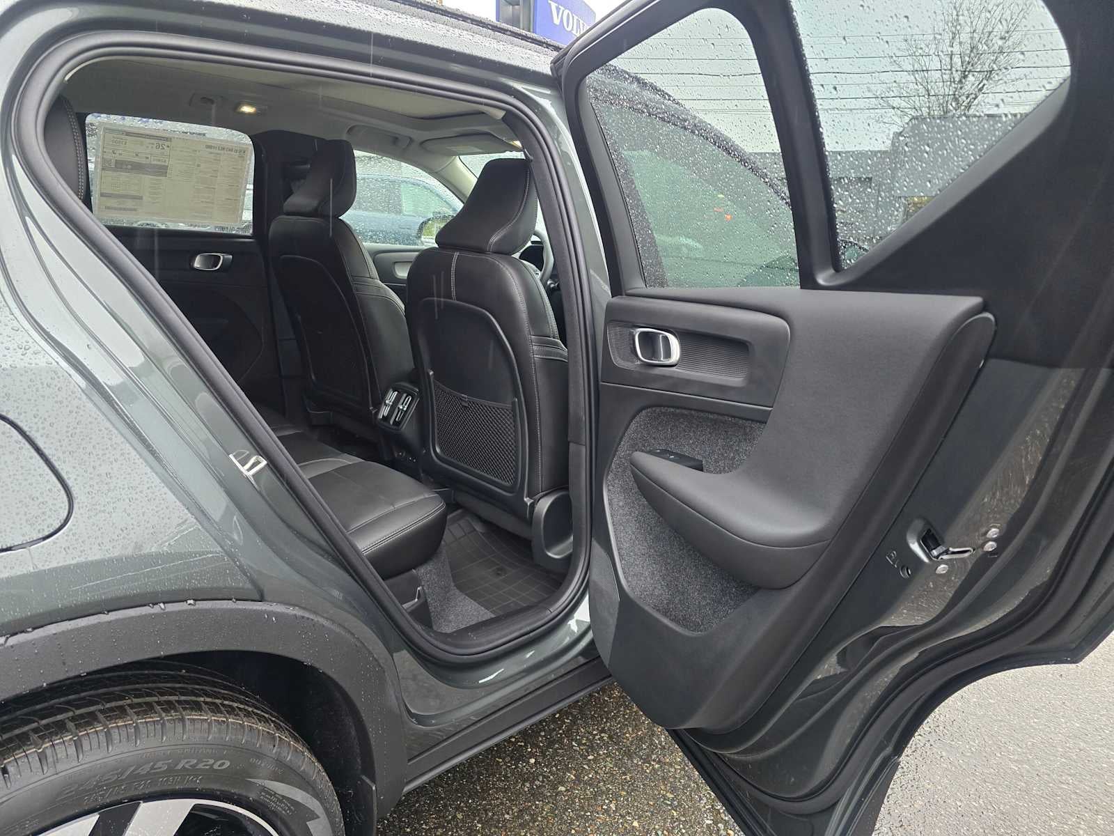 2026 Volvo XC40 Plus