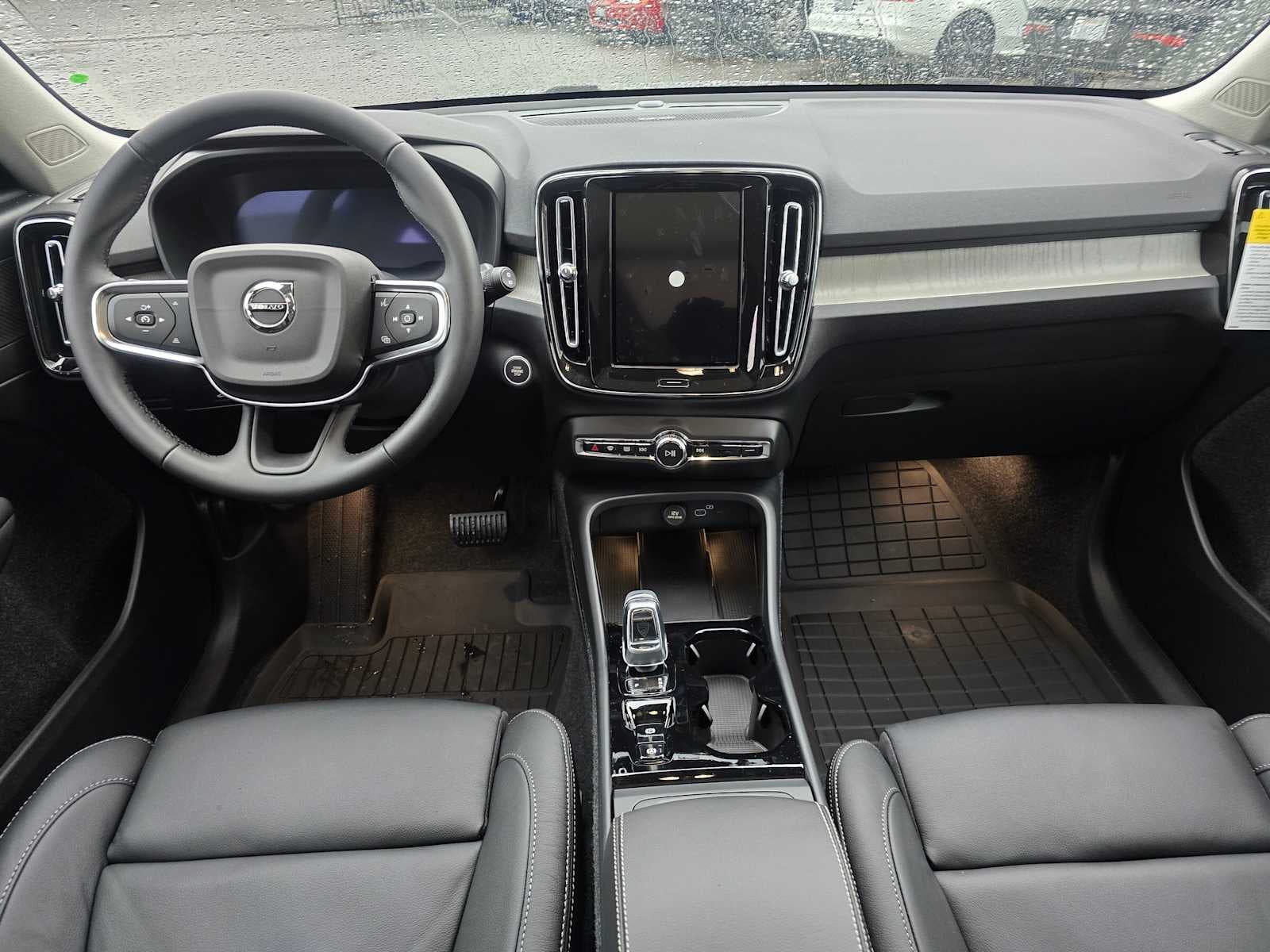 2026 Volvo XC40 Plus