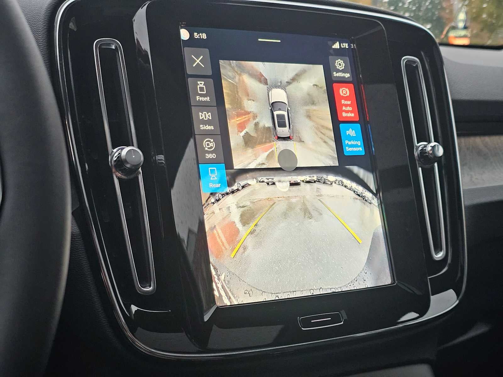 2026 Volvo XC40 Plus