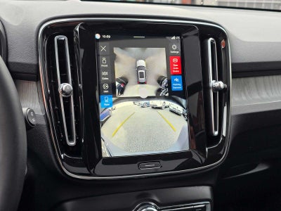 2026 Volvo XC40 Plus
