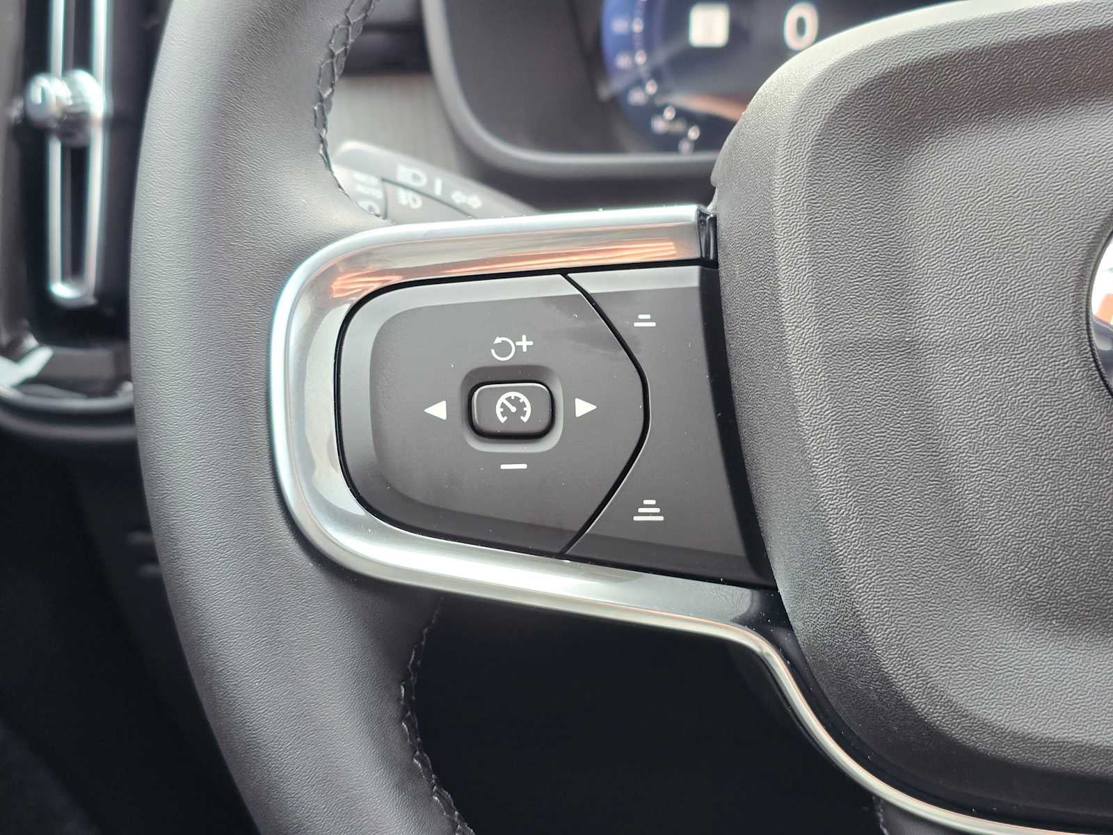 2026 Volvo XC40 Plus