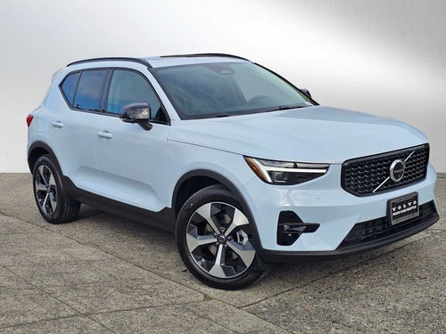 2026 Volvo XC40 Plus